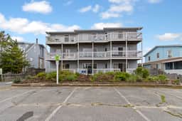 14 Van Dyke St. unit B - Image 2