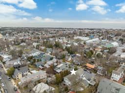 134 Jefferson Ave - Image 2