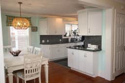 56 Delaware Ave - Image 3