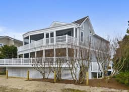 110 W Cape Shores Dr - Image 2