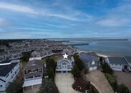110 W Cape Shores Dr - Image 3
