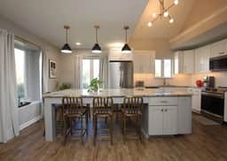111 Lakeside Dr. - Image 3