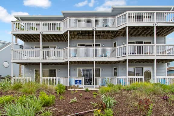 14 Van Dyke St. unit B - Image 1
