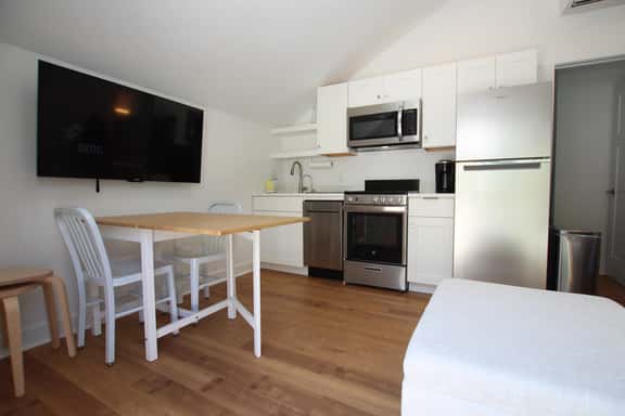 122A New Castle- Up - Image 1