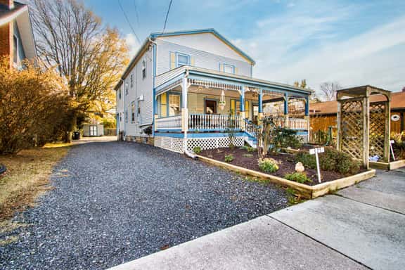 325 Savannah Rd - Image 1