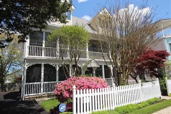 Maryland Gardens 17b - Image 1