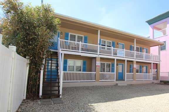 12 Wilmington #6 - Image 1