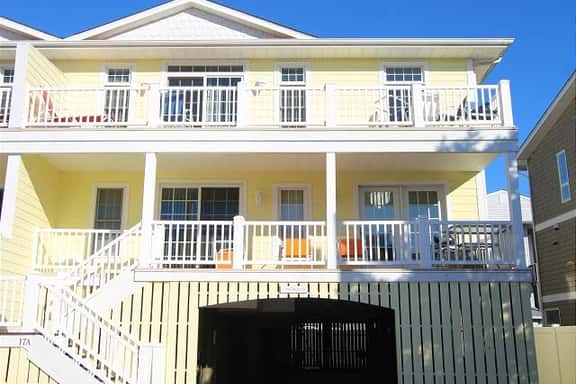 17a Clayton St - Image 1
