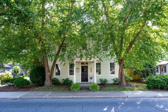 404 Union St. - Image 1