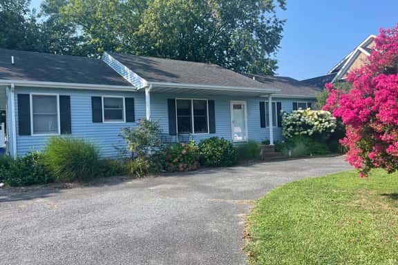 302 Carla Ave - Image 1
