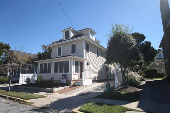 32a Delaware - Image 1