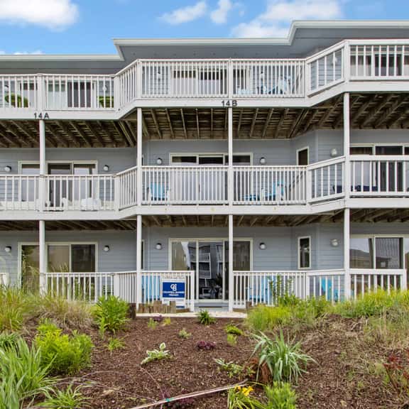 14 Van Dyke St. unit B - Image 1