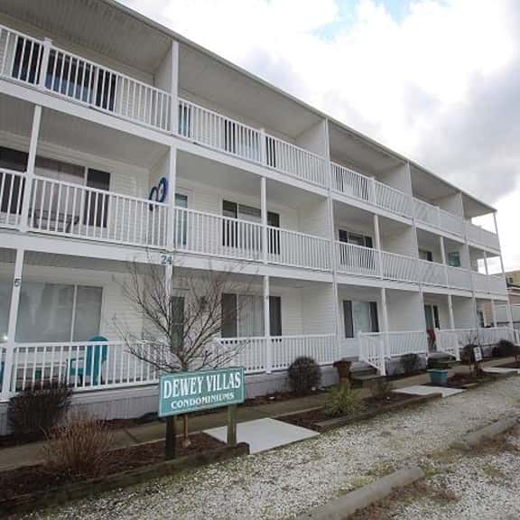 Dewey Villas 4B - Image 1