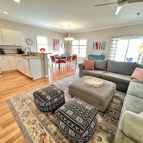Oyster Bay 35 - Image 1