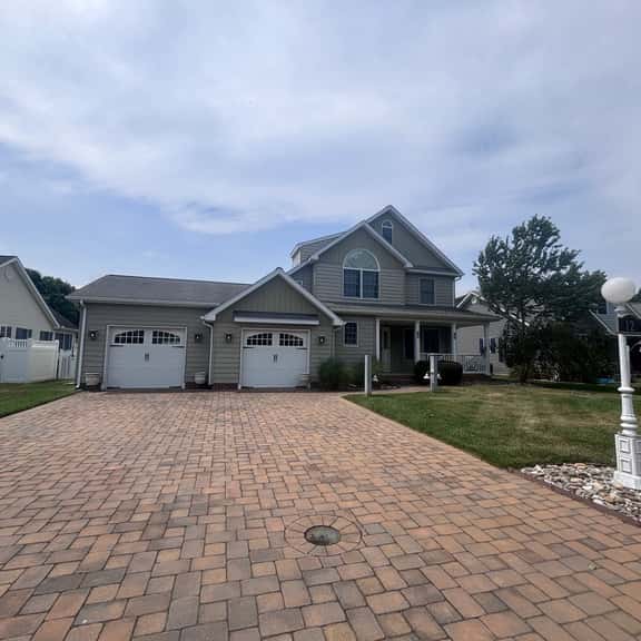 12 Canary Drive - Image 1