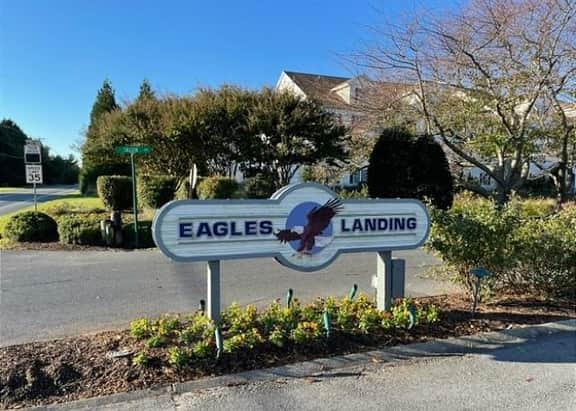 Eagles Landing 905 - Image 4