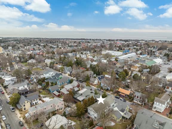 134 Jefferson Ave - Image 2