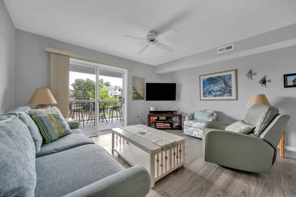 14 Rodney Ave. Unit B - Image 2