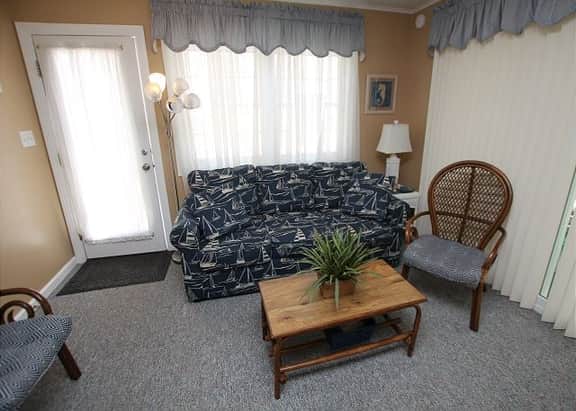 Maryland Gardens 17b - Image 4