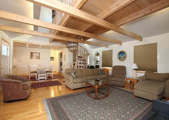 18 Brooklyn Ave. - Image 4
