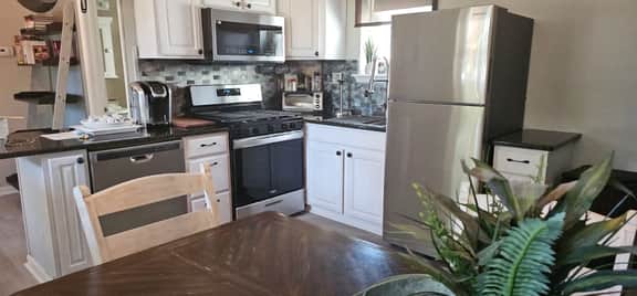 105 Bellevue St. unit A - Image 4