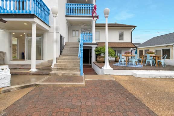 10 Saulsbury St. - Image 4