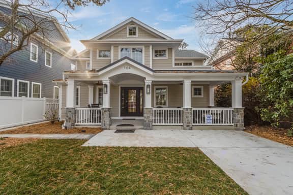 104 Laurel - Image 2